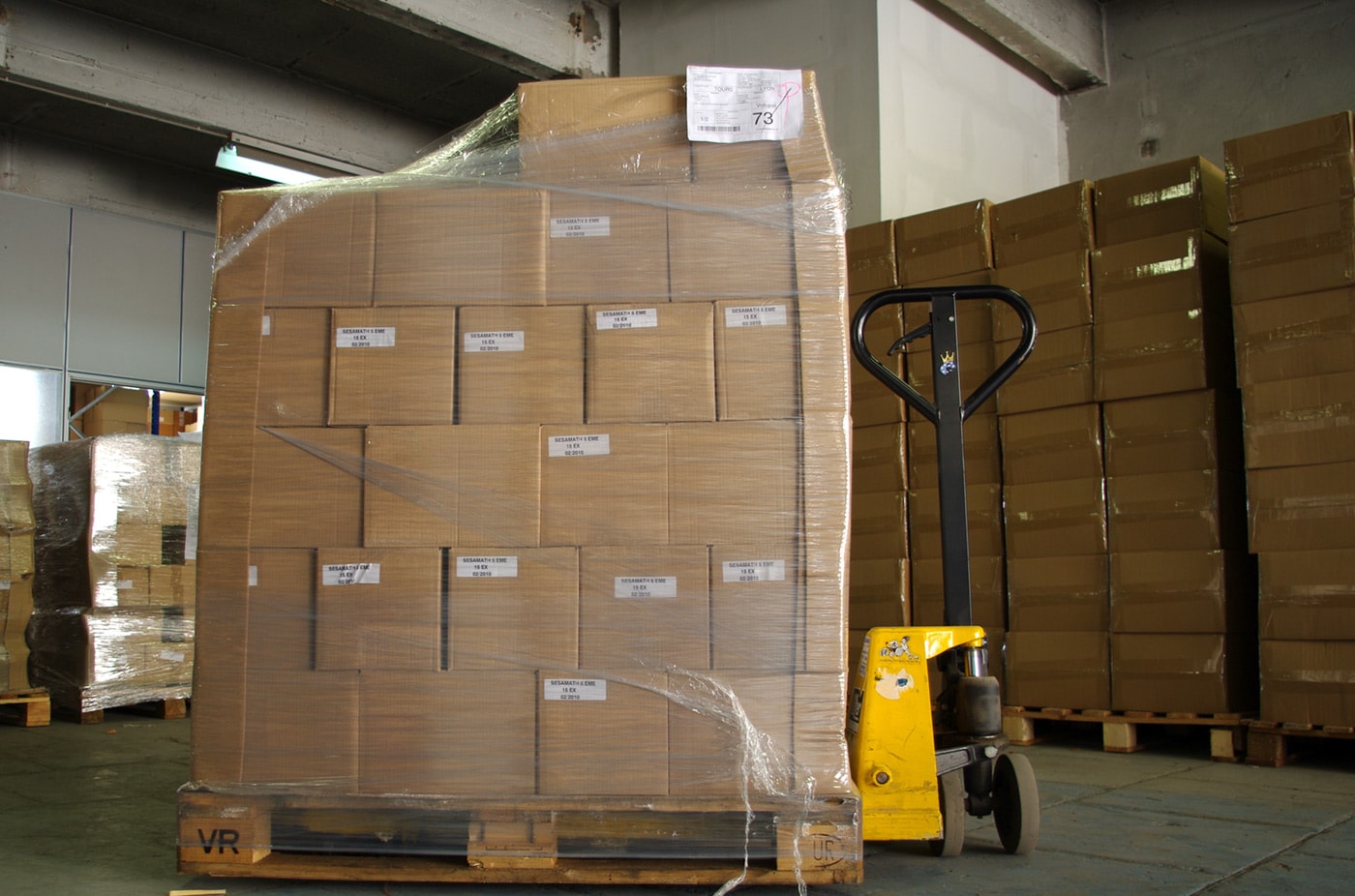 Købsguide: Pak, beskyt og send dine produkter med vores pap-opbevaringskasser
